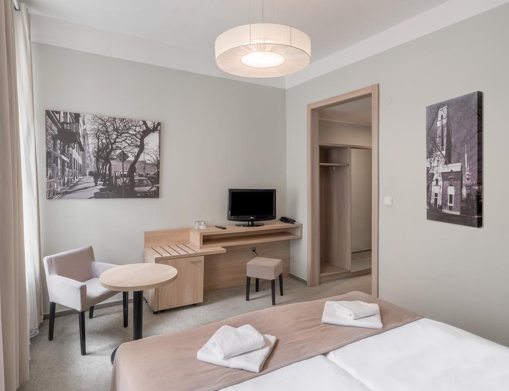 Three Crowns Hotel Prague Exterior photo