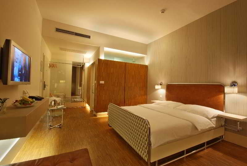 Three Crowns Hotel Prague Exterior photo